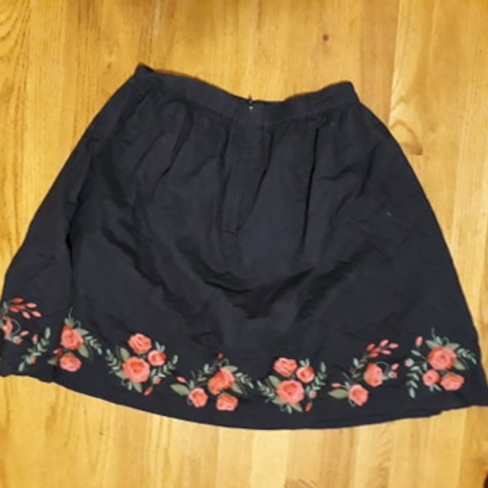 Flower Embroidered Skirt